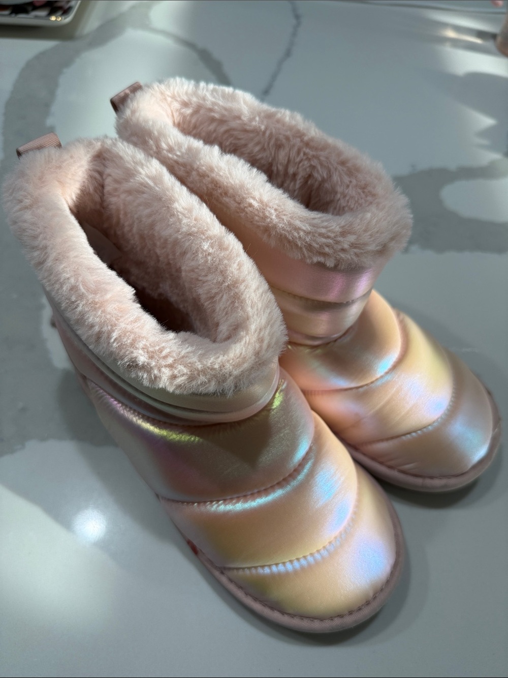H&M Girls' Iridescent Pink Faux-Fur Lined Snow Boots